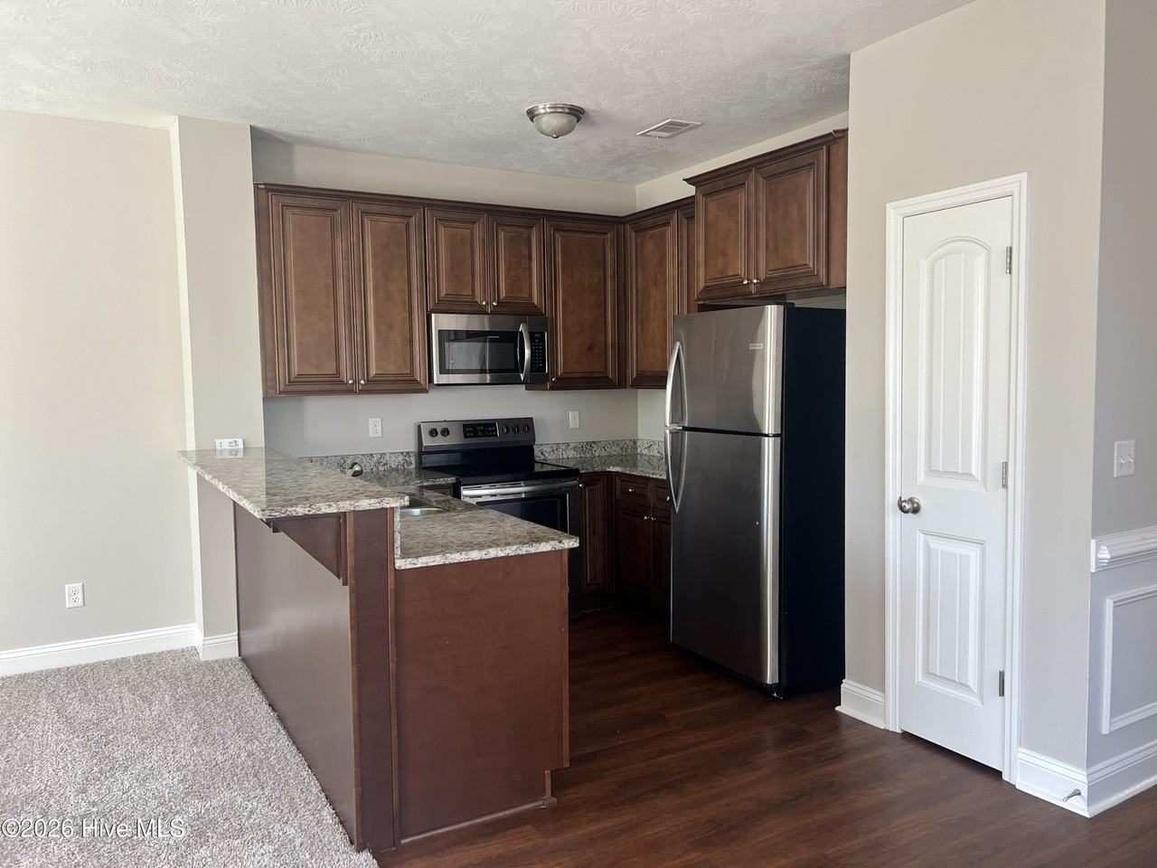 729 Benelli Ct - Photo 5 of 7