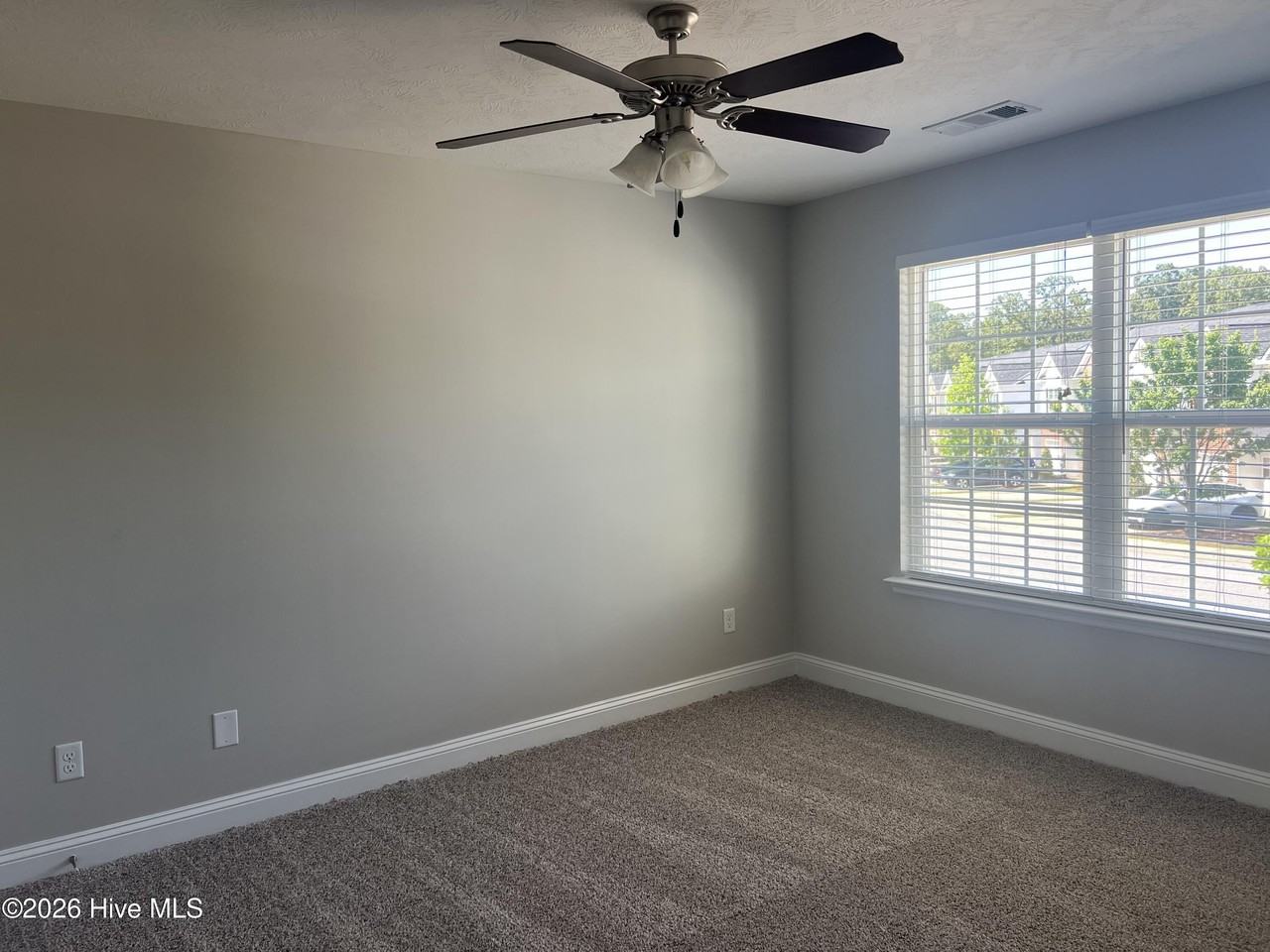 810 Benelli Ln - Photo 4 of 6