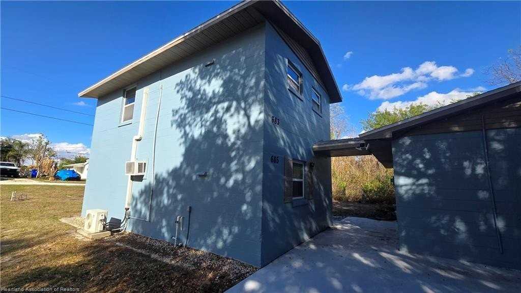 685 Lake June Rd - Photo 3 of 16