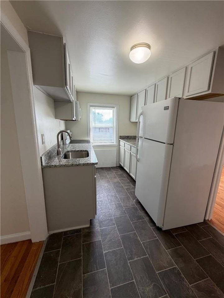 2228 W Allen St #1B - Photo 6 of 13