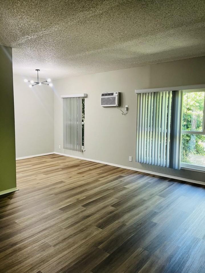 10565 Haddon Ave - Photo 2 of 10