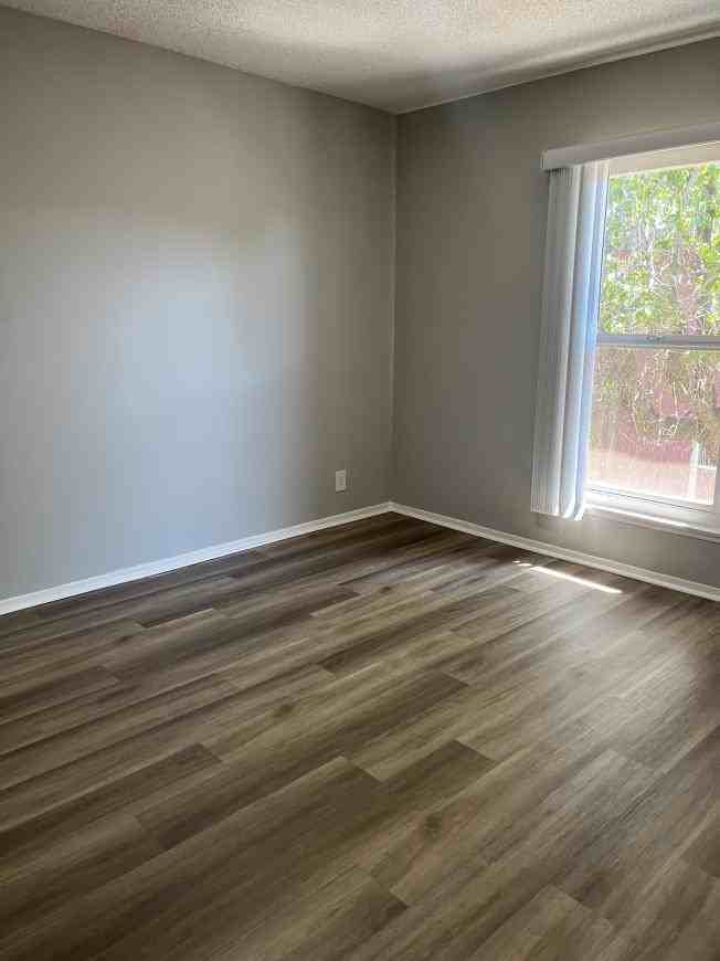 10565 Haddon Ave - Photo 5 of 10