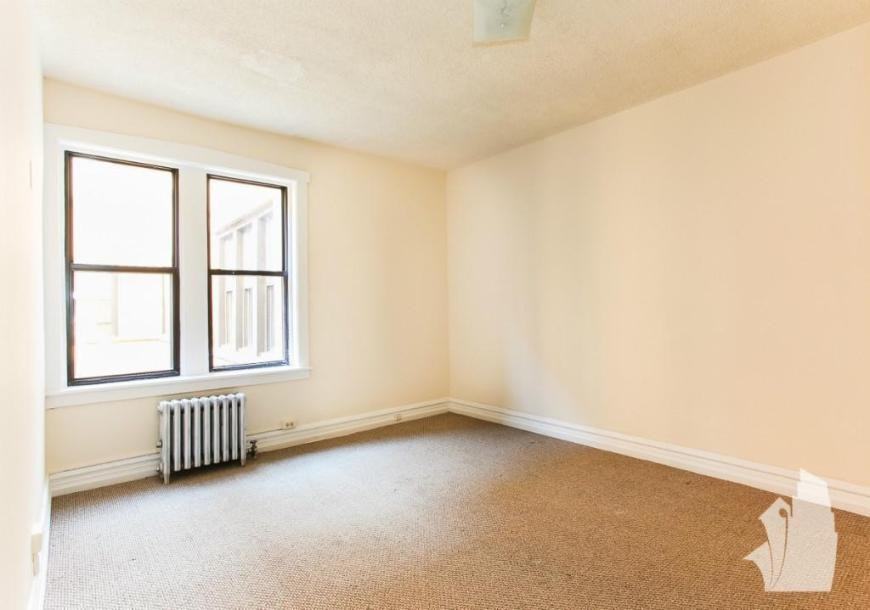 22 3 0 1530 N Kedzie, - Photo 4 of 10