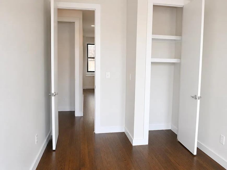 1108 Rogers Ave - Photo 2 of 6