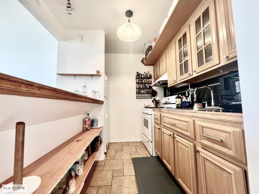 2138 Rene Ct - Photo 5 of 10