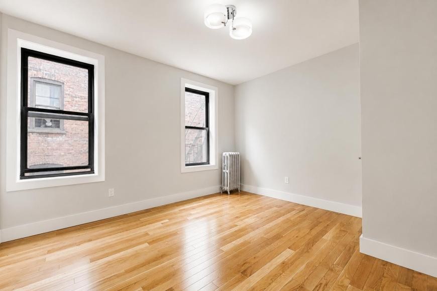 54 Vermilyea Ave - Photo 5 of 10
