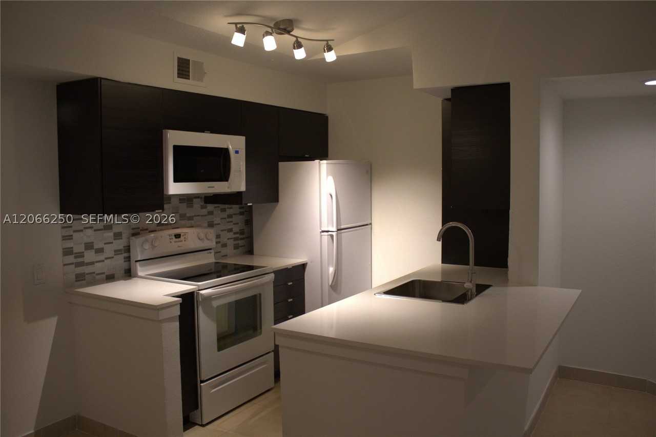 2826 S University Dr #3203 - Photo 5 of 26