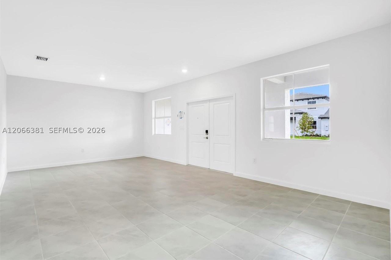 27308 Sw 159th Ct #27308 - Photo 4 of 50