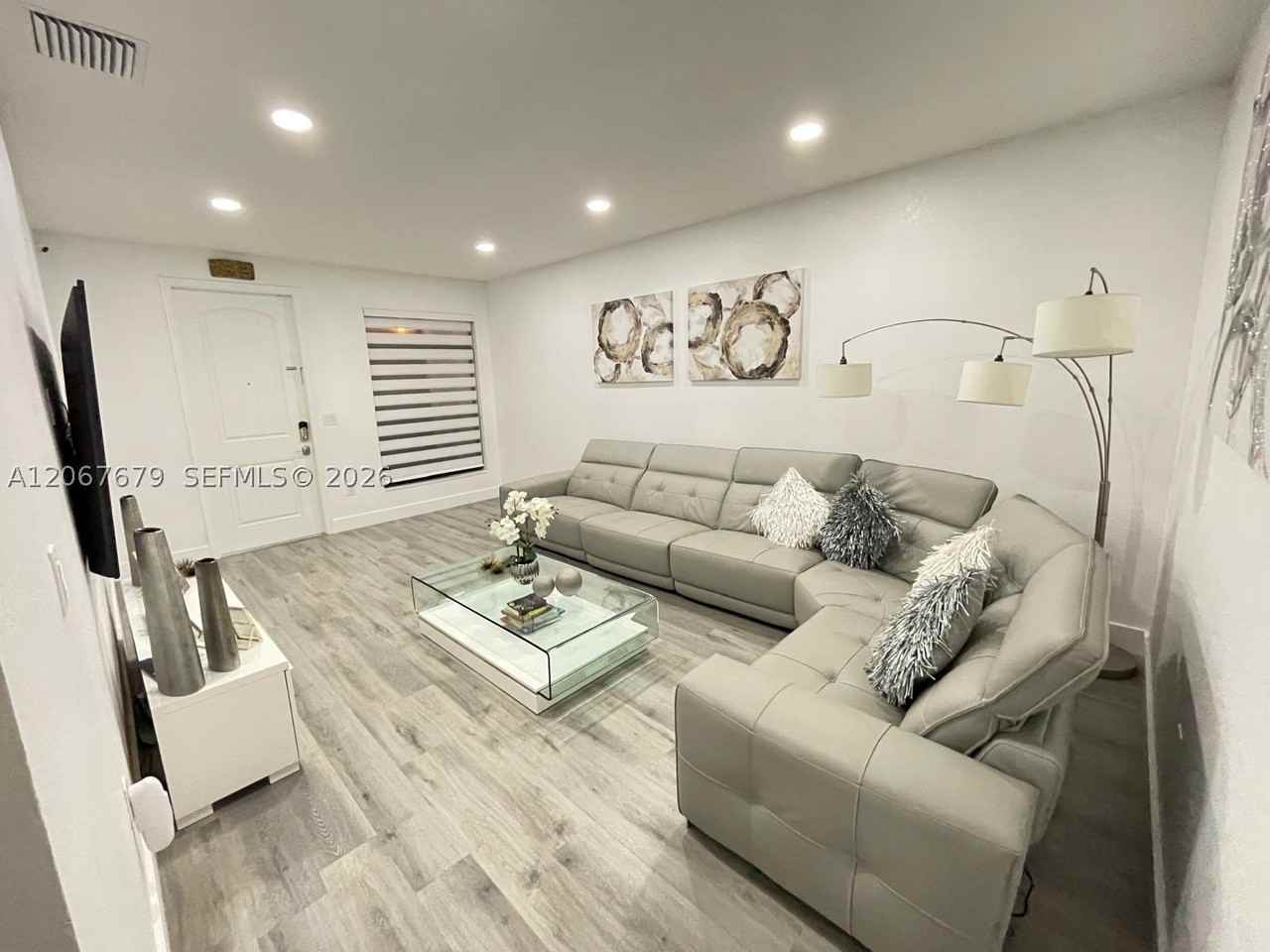 17430 Sw 153rd Ave - Photo 4 of 25