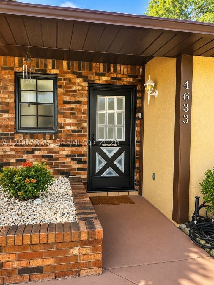 4633 Vilabella Dr #4633 - Photo 2 of 26