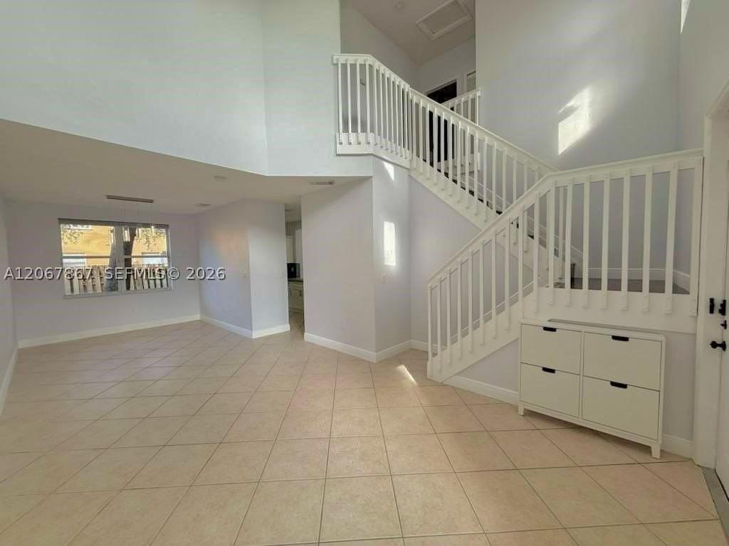 922 Nw 134th Ave #0 - Photo 3 of 21