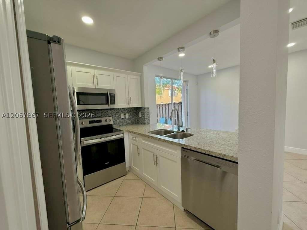 922 Nw 134th Ave #0 - Photo 5 of 21