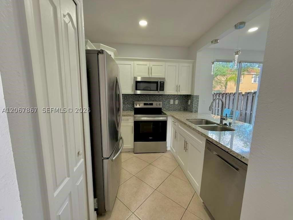 922 Nw 134th Ave #0 - Photo 6 of 21