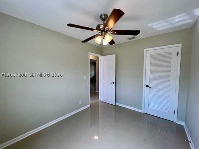 949 W Kalmia Dr #B1B4 - Photo 4 of 14