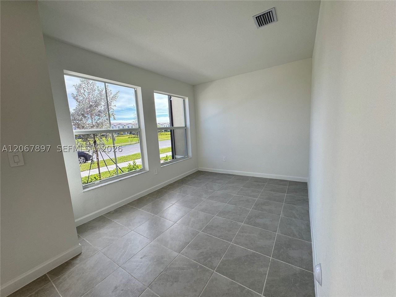 26422 Sw 148th Ct #26422 - Photo 3 of 35