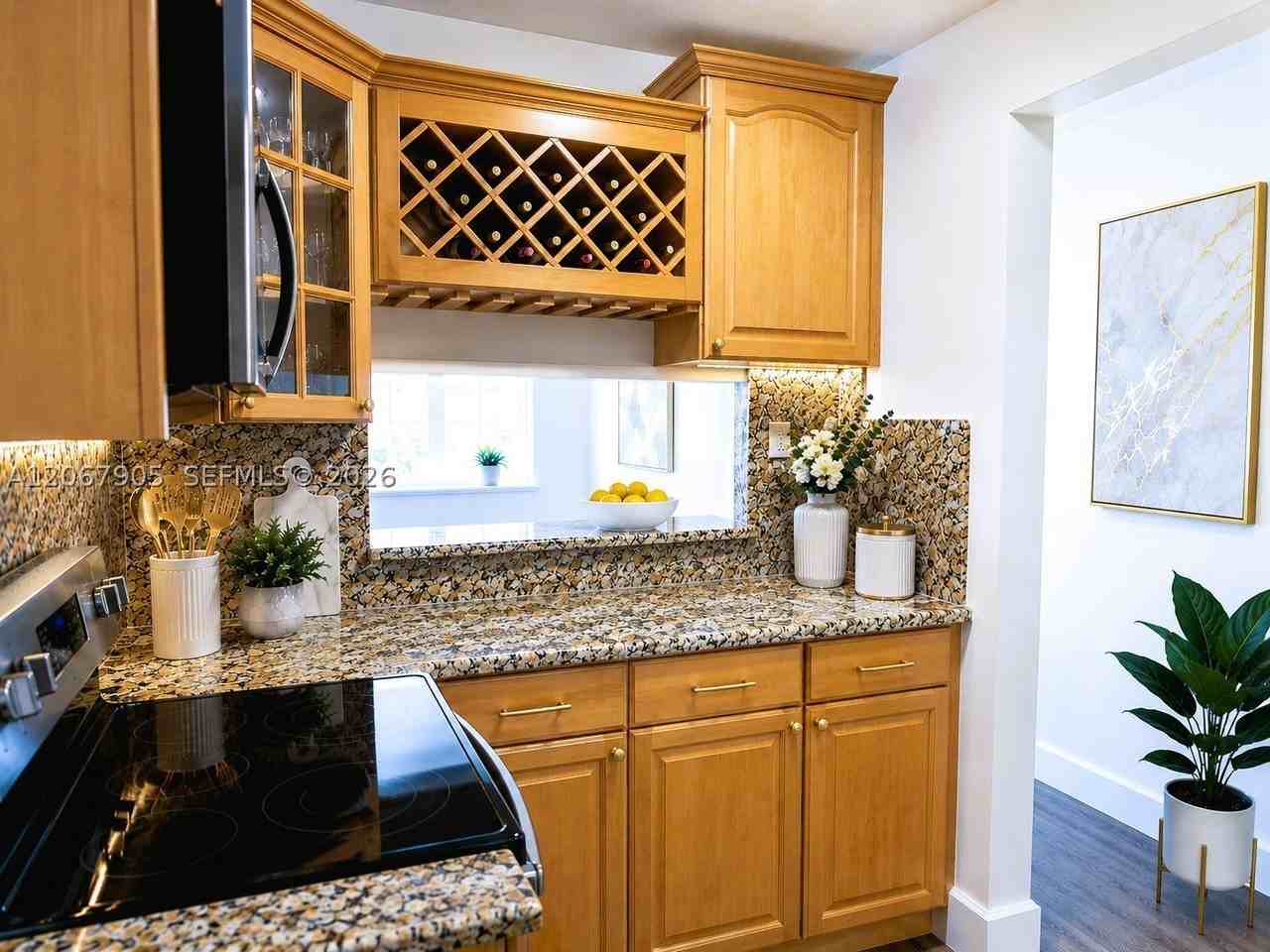 1945 Nw 29th St #8 - Photo 4 of 16