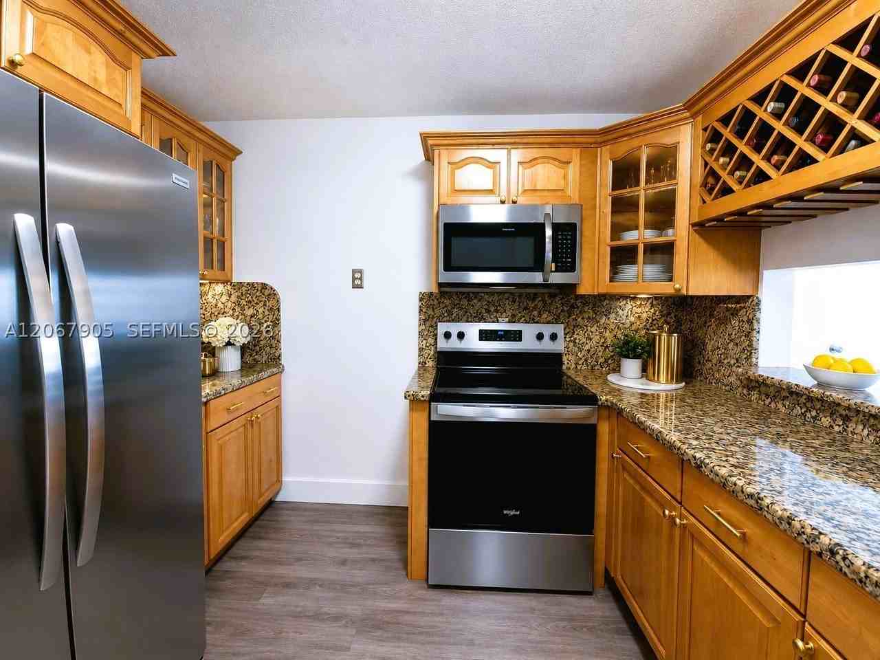 1945 Nw 29th St #8 - Photo 5 of 16