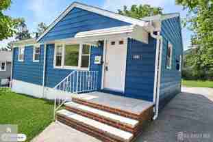 210 S 9th Ave - Photo 1 of 1