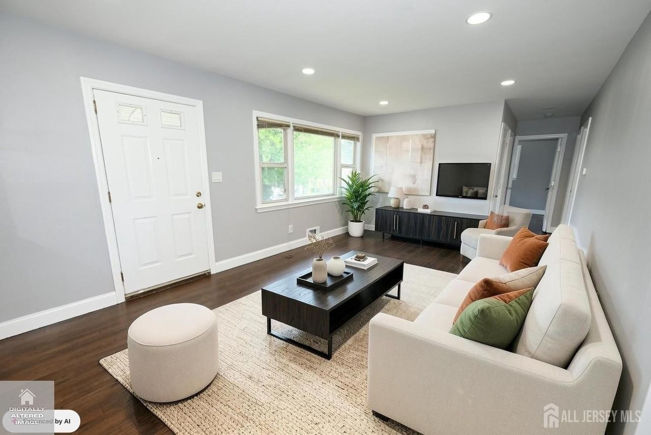210 S 9th Ave - Photo 6 of 13