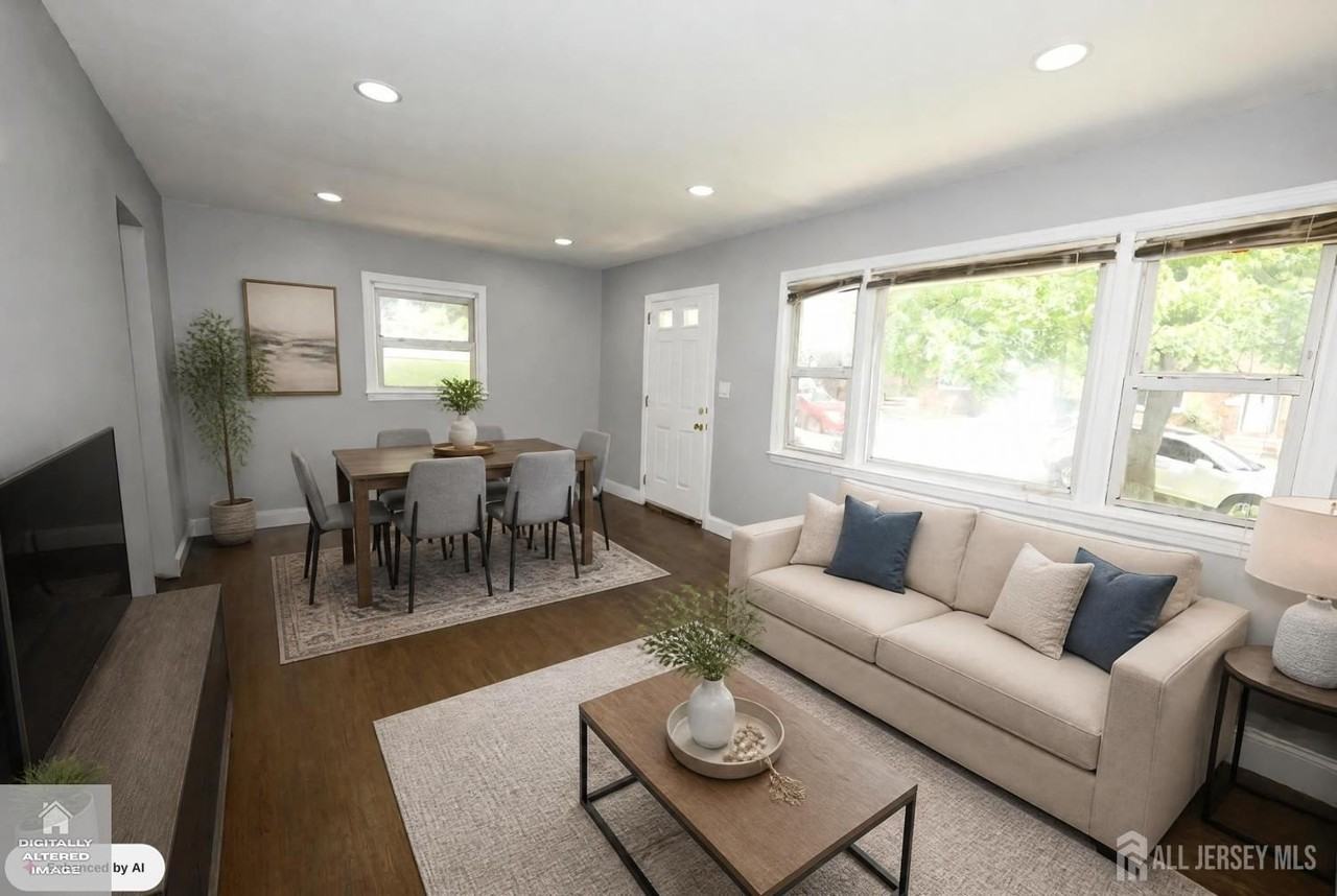 210 S 9th Ave - Photo 7 of 13