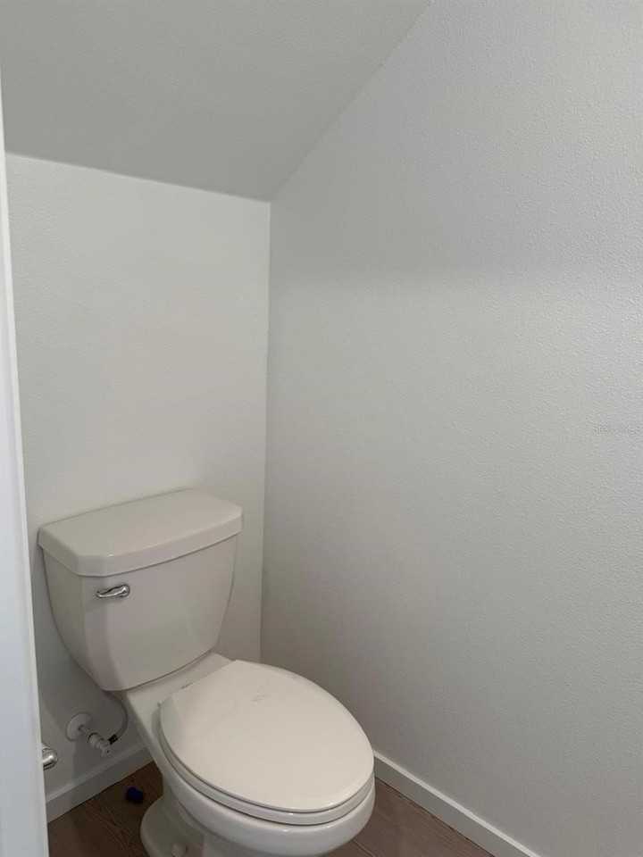 1231 Orion St - Photo 4 of 20