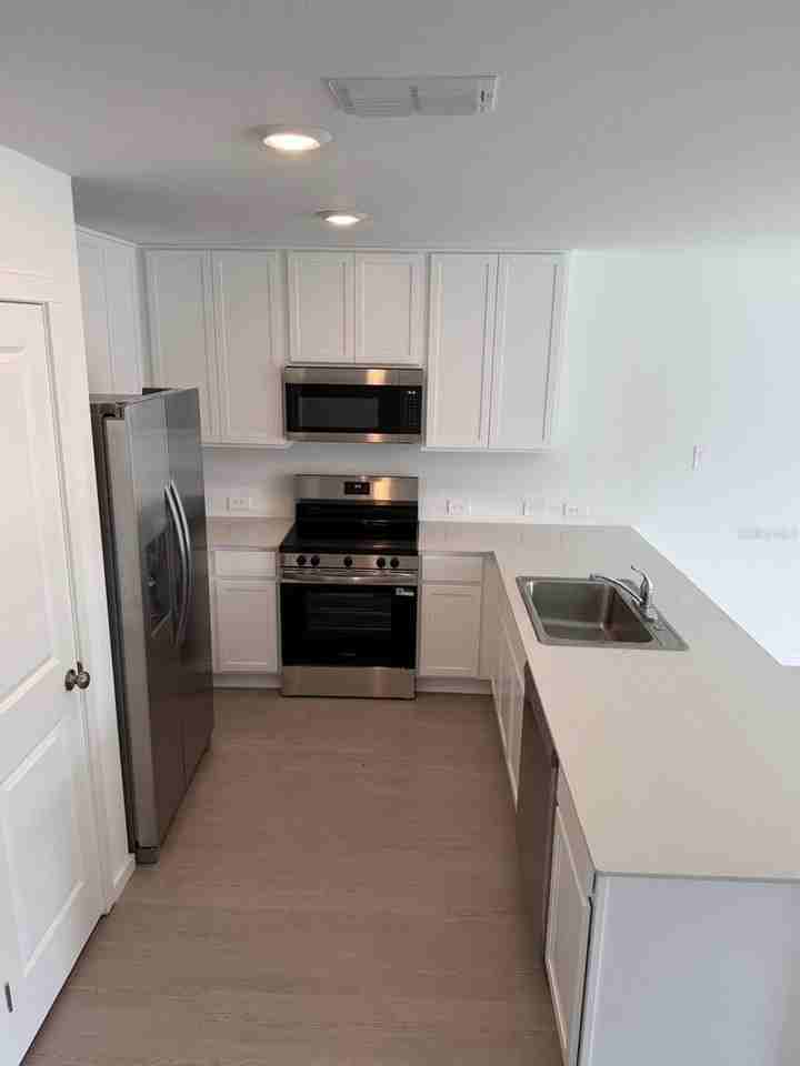 1231 Orion St - Photo 5 of 20