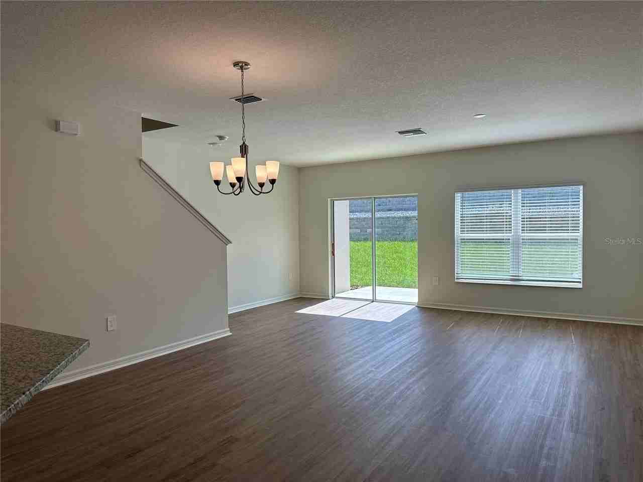9354 Westside Hills Dr - Photo 4 of 16