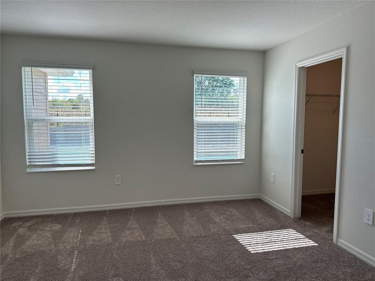 9354 Westside Hills Dr - Photo 6 of 16
