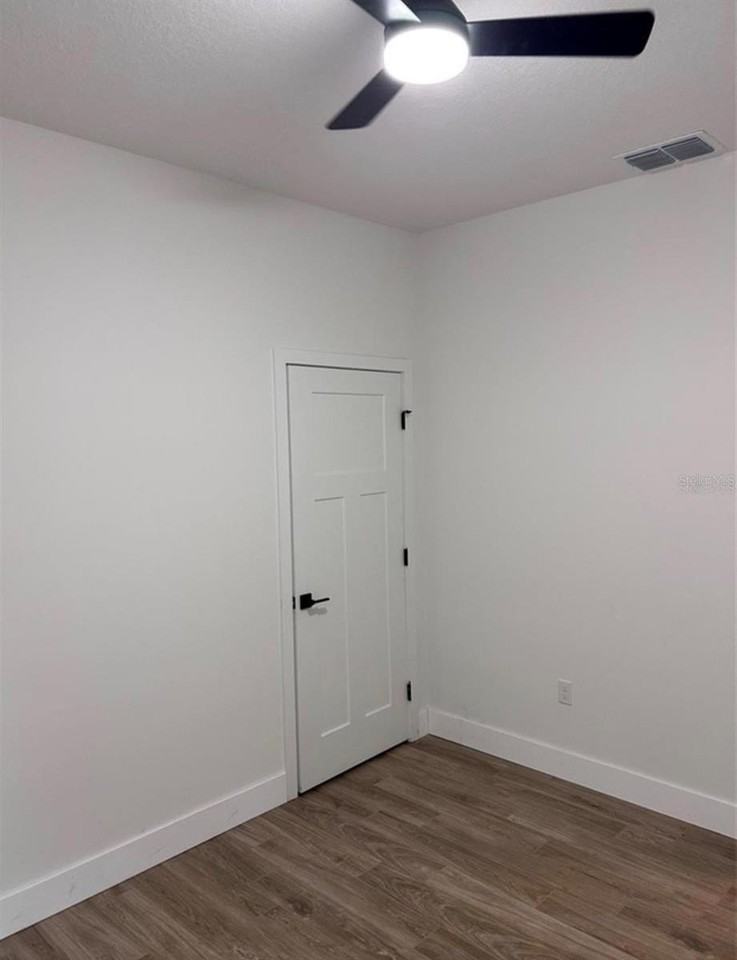 330 Kimble Ave - Photo 7 of 12