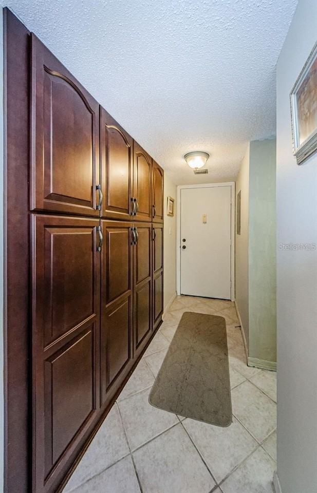 90 S Highland Ave #214 - Photo 4 of 39