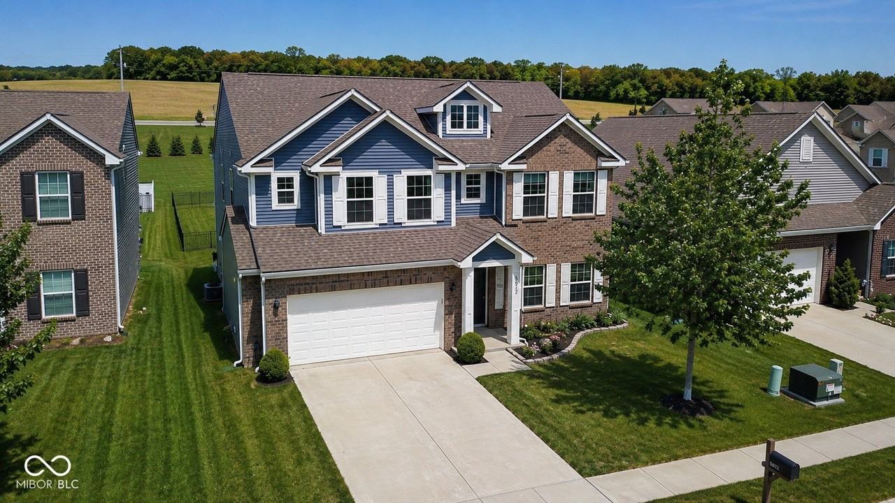 5872 Wintersweet Ln - Photo 2 of 40