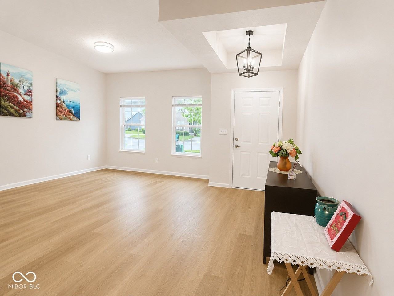 5872 Wintersweet Ln - Photo 6 of 40