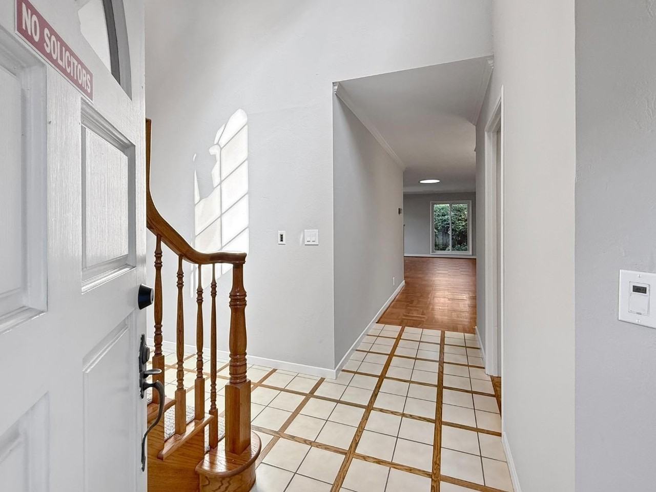 527 Hilbar Ln - Photo 4 of 46