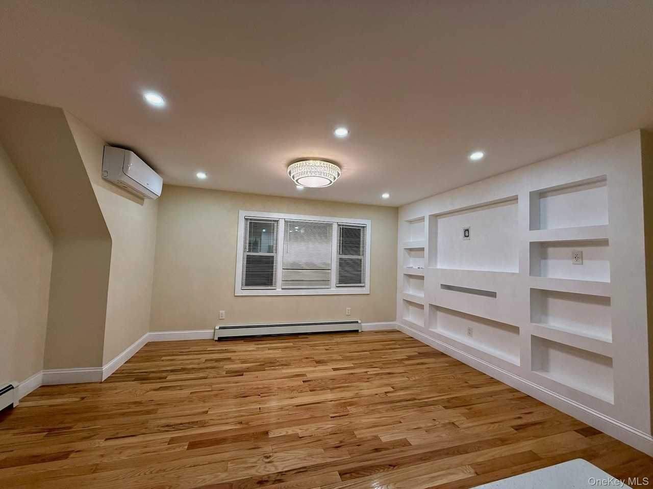66 Elm St - Photo 3 of 11
