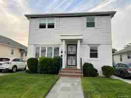 featured image of 15743 20th Ave #1FL