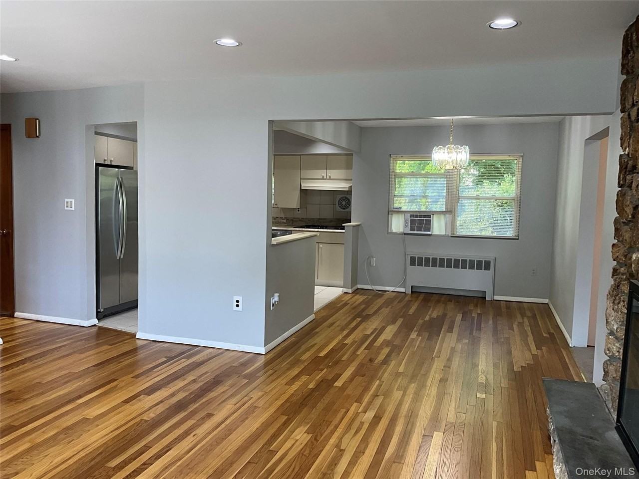 195 Central Park Rd - Photo 2 of 25