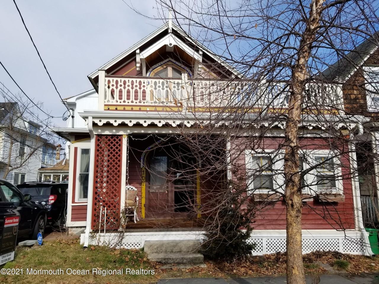 107 Asbury Ave - Photo 3 of 20