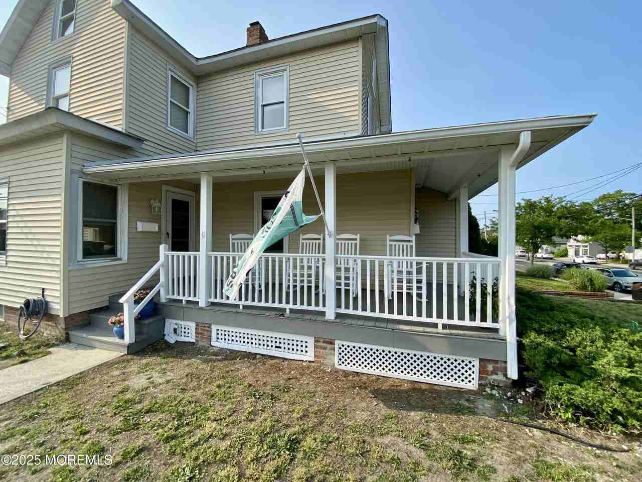 601 Main St - Photo 3 of 24