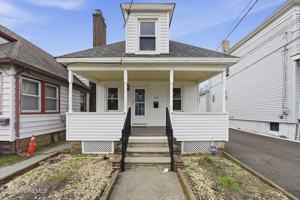 featured image of 120 2nd St