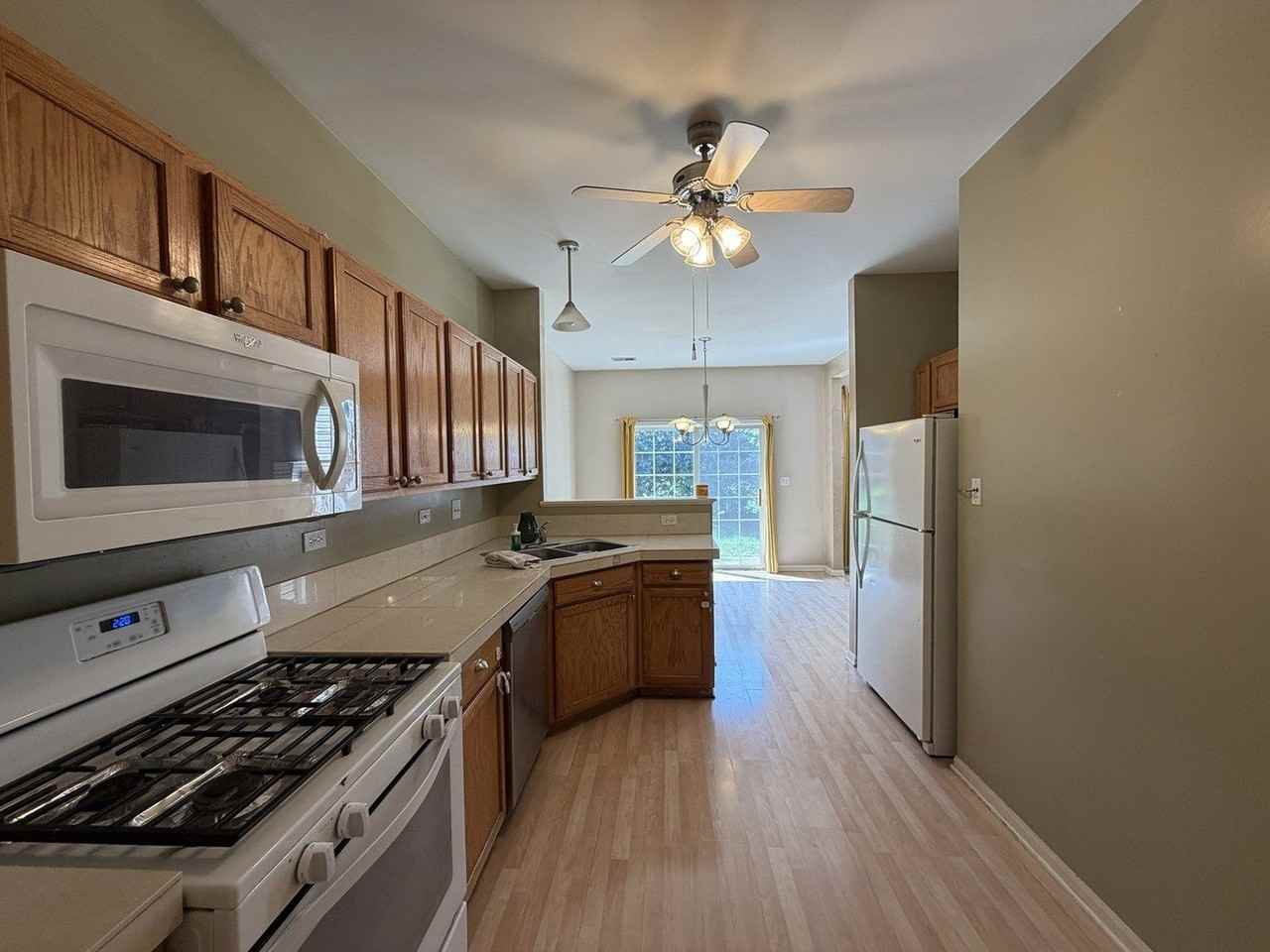 1995 Golden Gate Ln #1995 - Photo 6 of 31