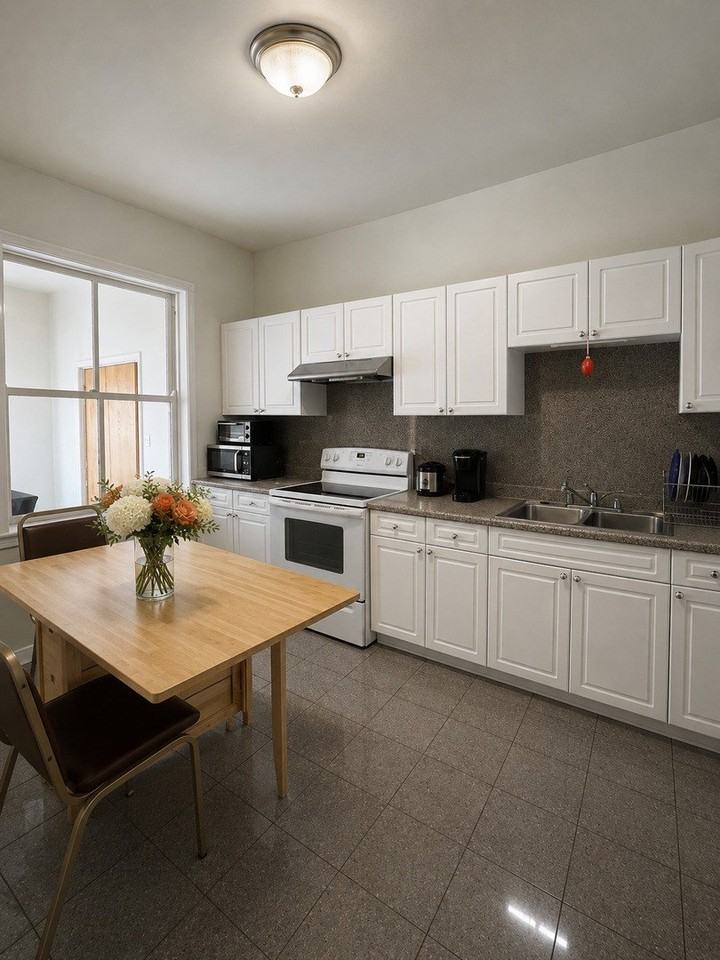 6532 N Glenwood Ave #1 - Photo 3 of 13