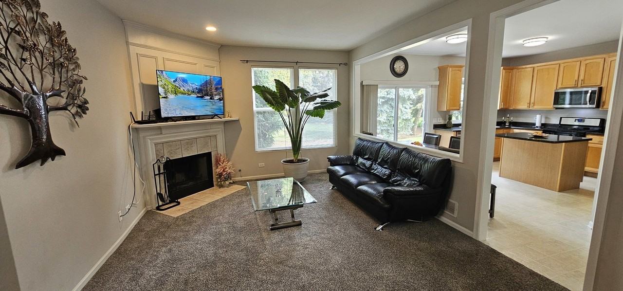 14 Parkside Ct #14 - Photo 4 of 18