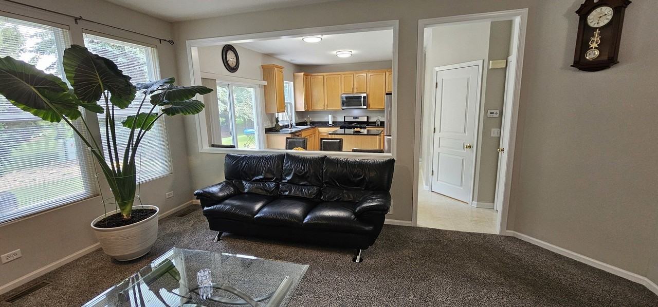 14 Parkside Ct #14 - Photo 5 of 18
