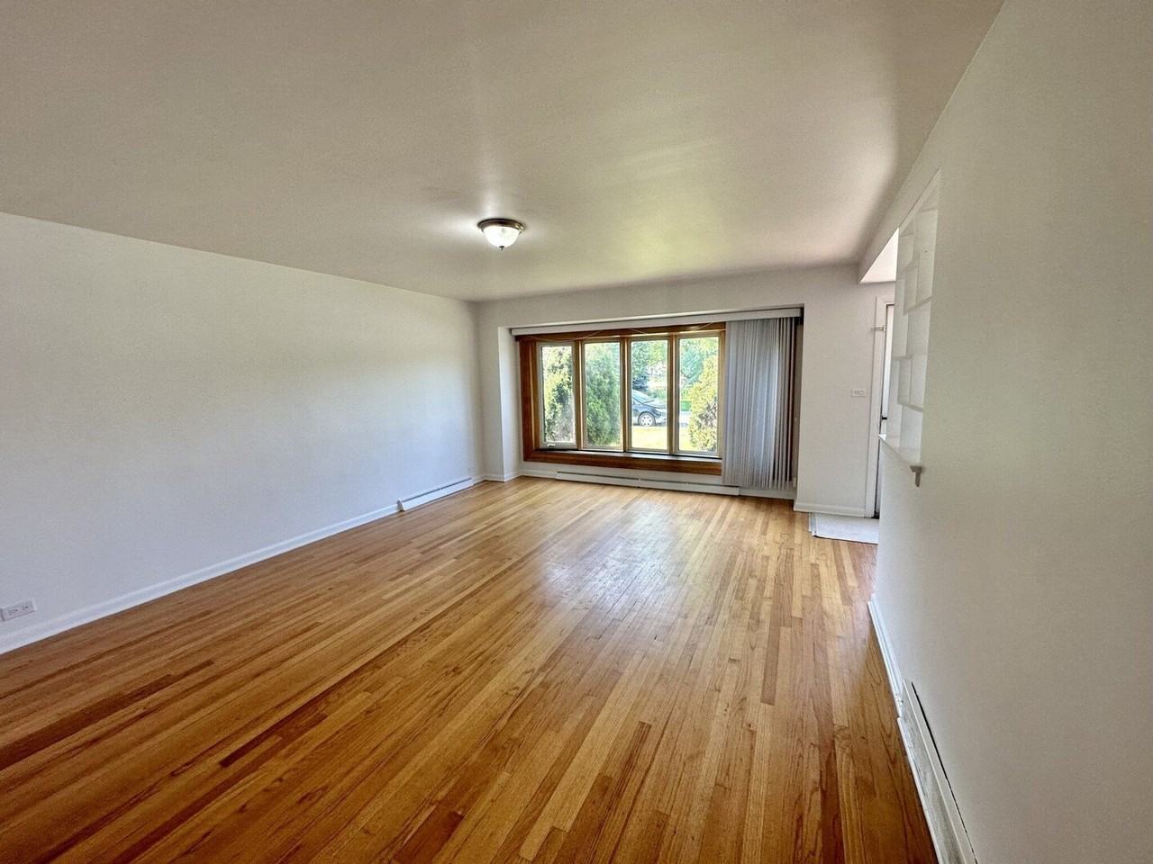 5452 Brummel St - Photo 2 of 30