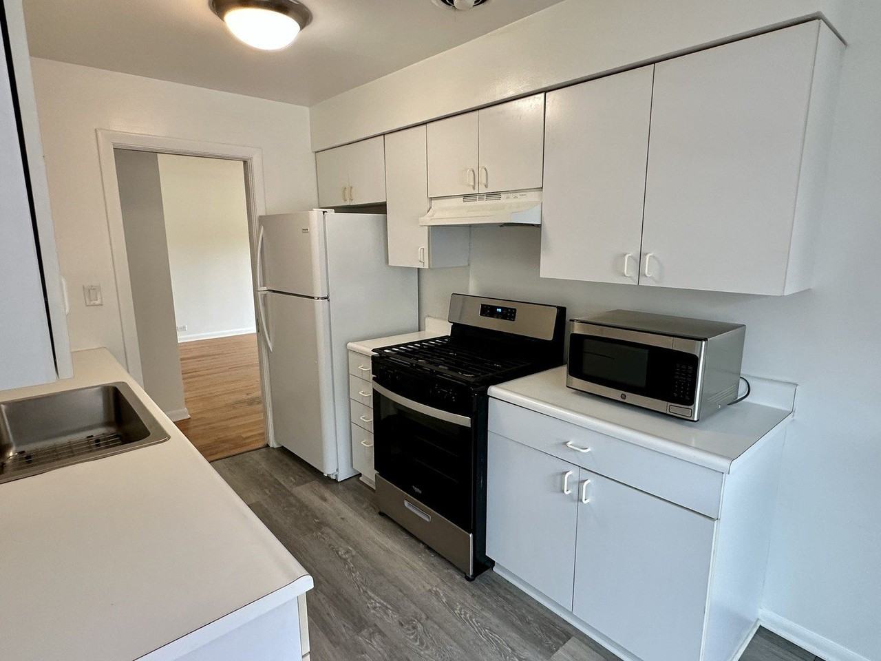 5452 Brummel St - Photo 6 of 30