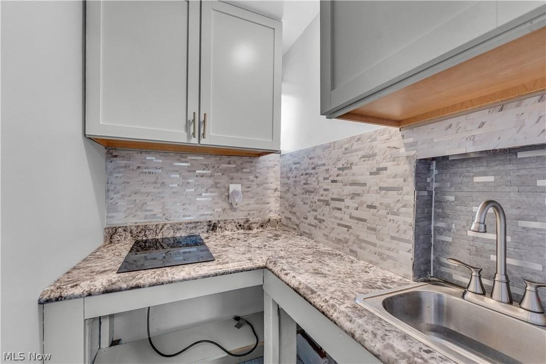 3900 W 33rd St #3 - Photo 6 of 12