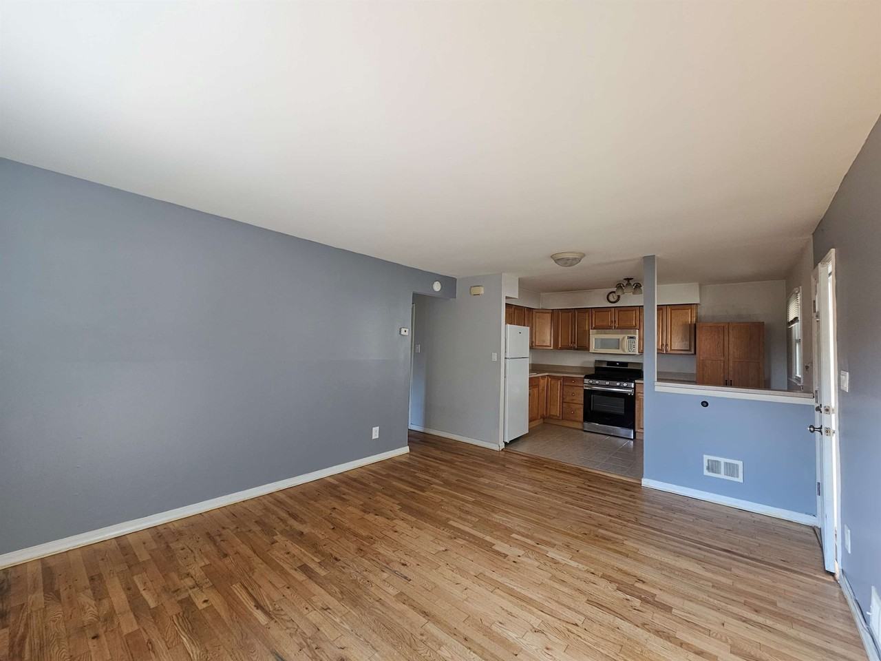 40 Copley St - Photo 5 of 10