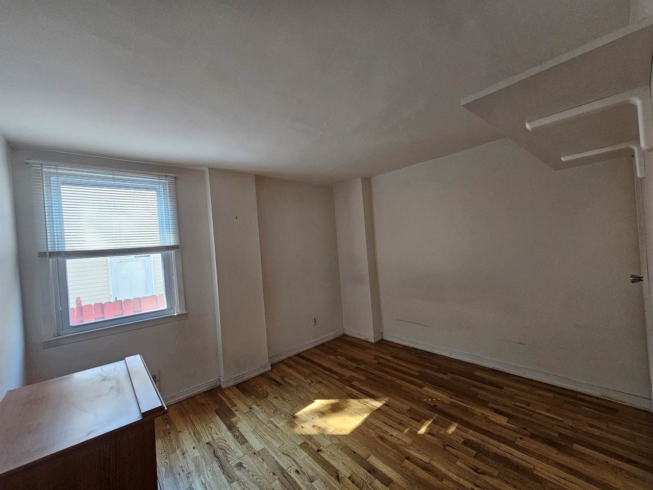 40 Copley St - Photo 7 of 10