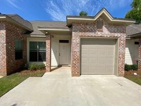 712 Heavens Dr #D - Photo 1 of 1
