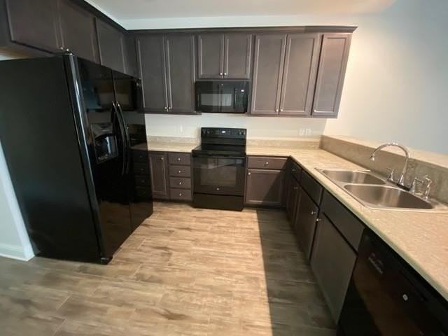 712 Heavens Dr #D - Photo 2 of 17